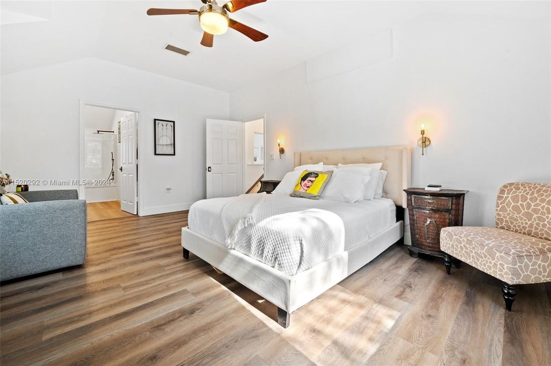 Recently Sold: $1,450,000 (3 beds, 2 baths, 1670 Square Feet)