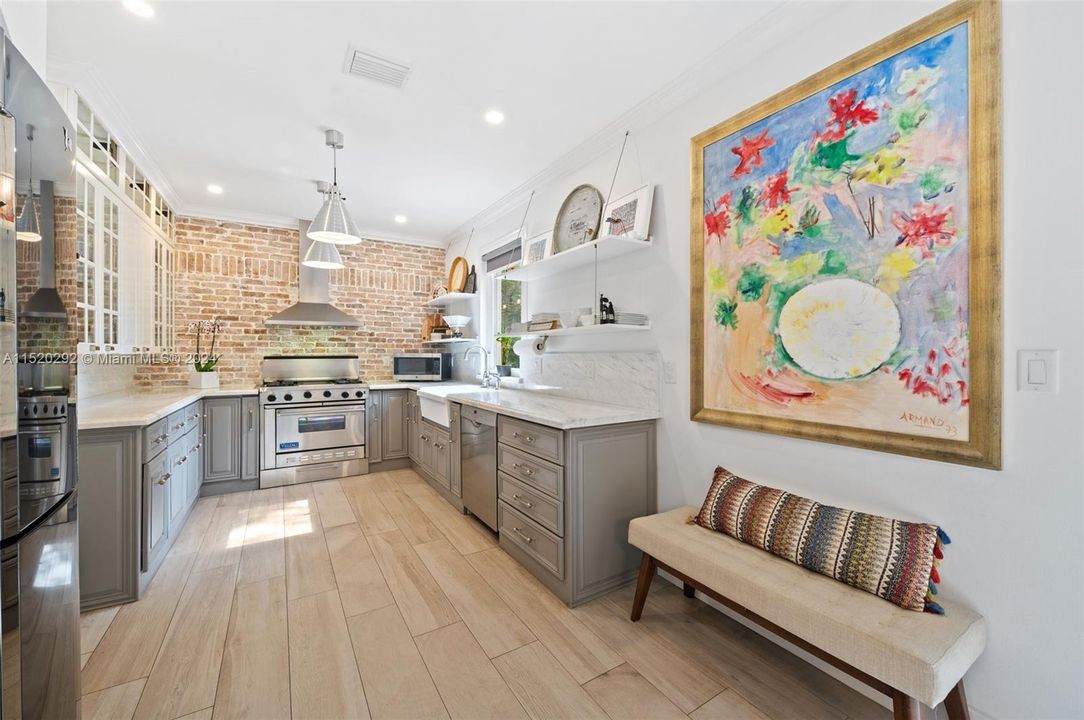 Recently Sold: $1,450,000 (3 beds, 2 baths, 1670 Square Feet)