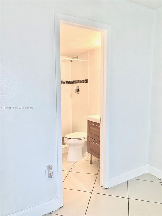 Recently Sold: $350,000 (3 beds, 2 baths, 1190 Square Feet)