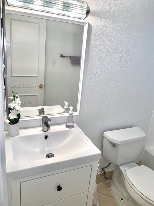 Recently Sold: $350,000 (3 beds, 2 baths, 1190 Square Feet)