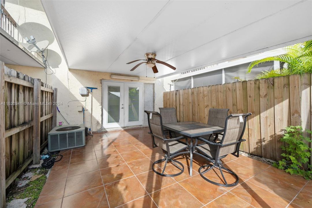 Recently Sold: $350,000 (2 beds, 2 baths, 1284 Square Feet)