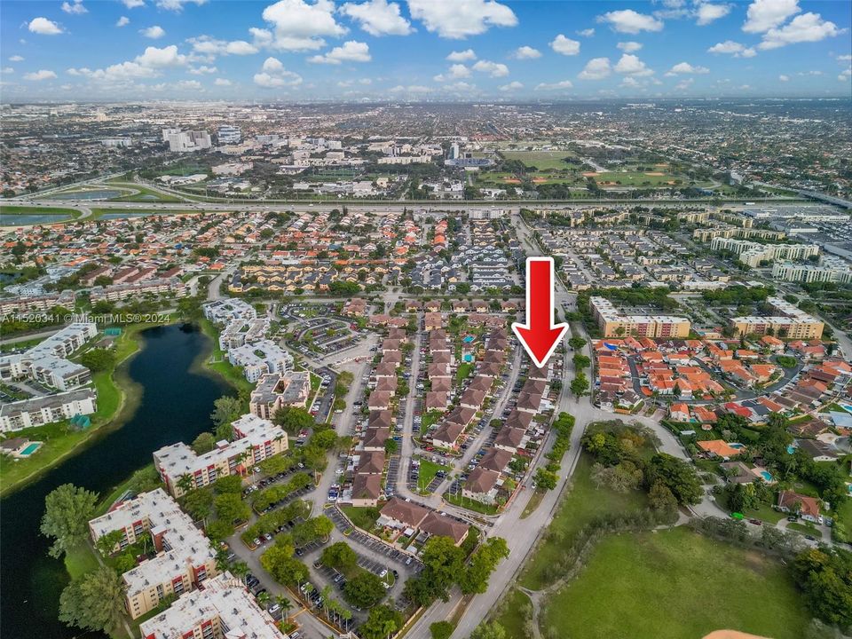 Recently Sold: $350,000 (2 beds, 2 baths, 1284 Square Feet)