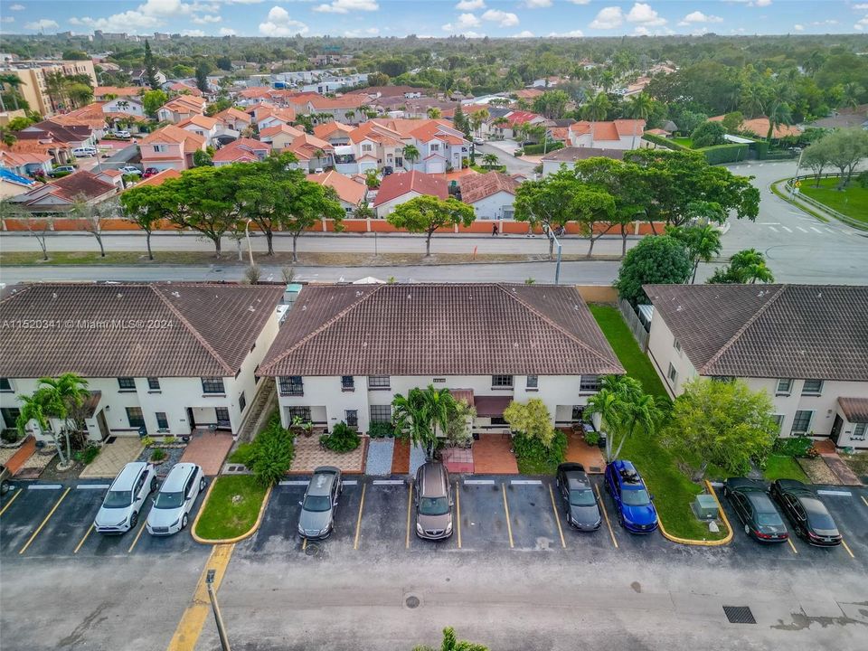 Recently Sold: $350,000 (2 beds, 2 baths, 1284 Square Feet)