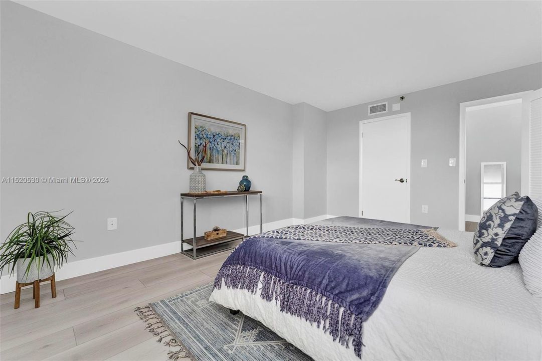 Recently Sold: $286,900 (2 beds, 2 baths, 1480 Square Feet)