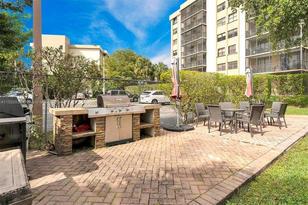 Recently Sold: $286,900 (2 beds, 2 baths, 1480 Square Feet)