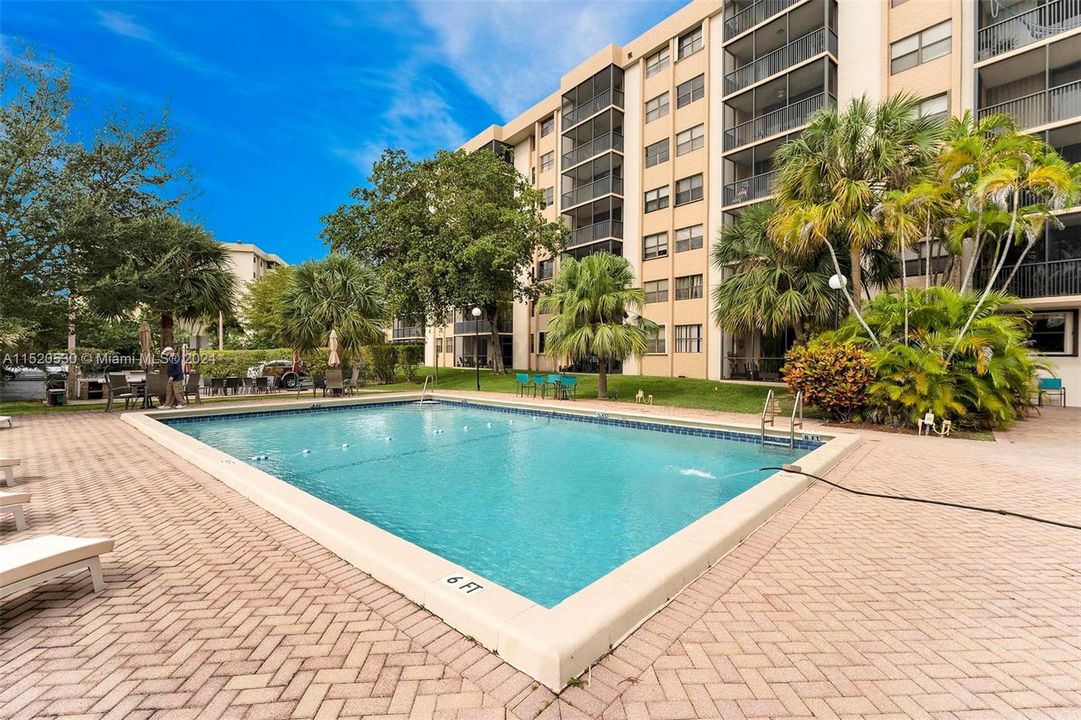 Recently Sold: $286,900 (2 beds, 2 baths, 1480 Square Feet)