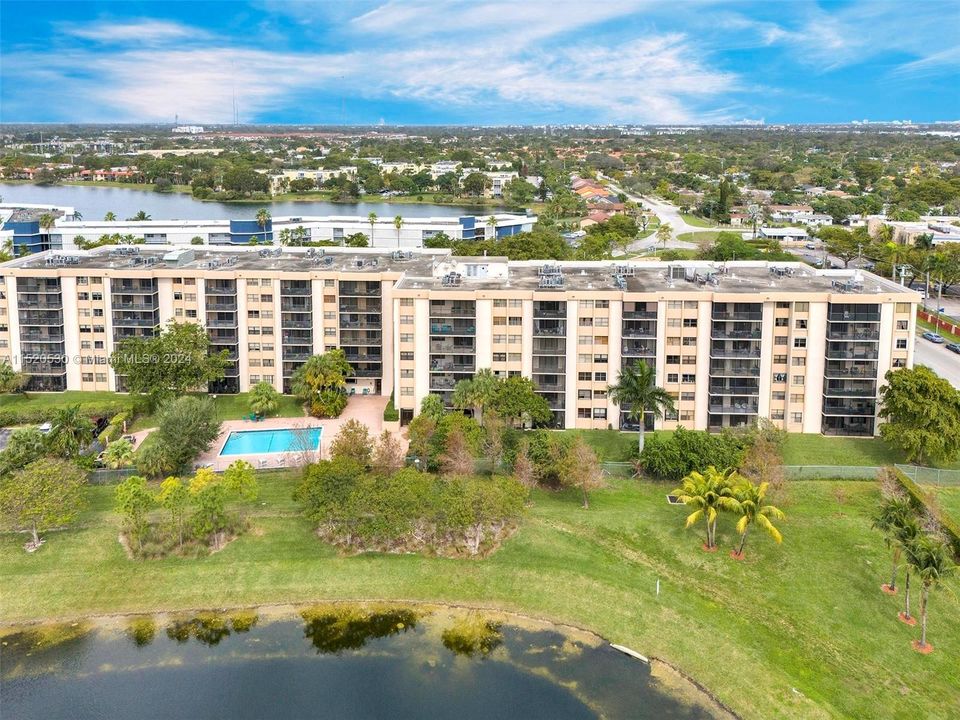 Recently Sold: $286,900 (2 beds, 2 baths, 1480 Square Feet)