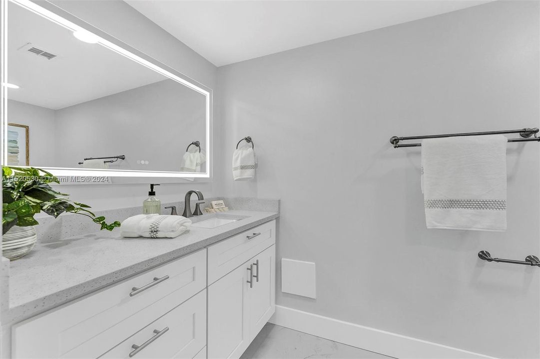 Recently Sold: $286,900 (2 beds, 2 baths, 1480 Square Feet)