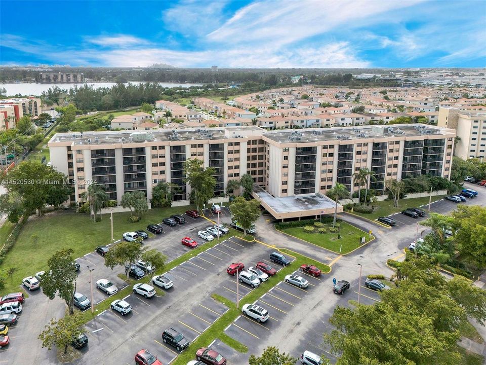 Recently Sold: $286,900 (2 beds, 2 baths, 1480 Square Feet)