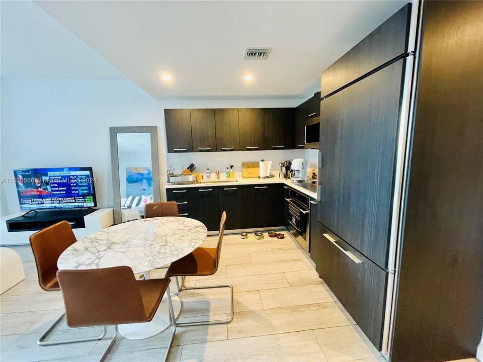 Recently Rented: $4,000 (1 beds, 2 baths, 792 Square Feet)