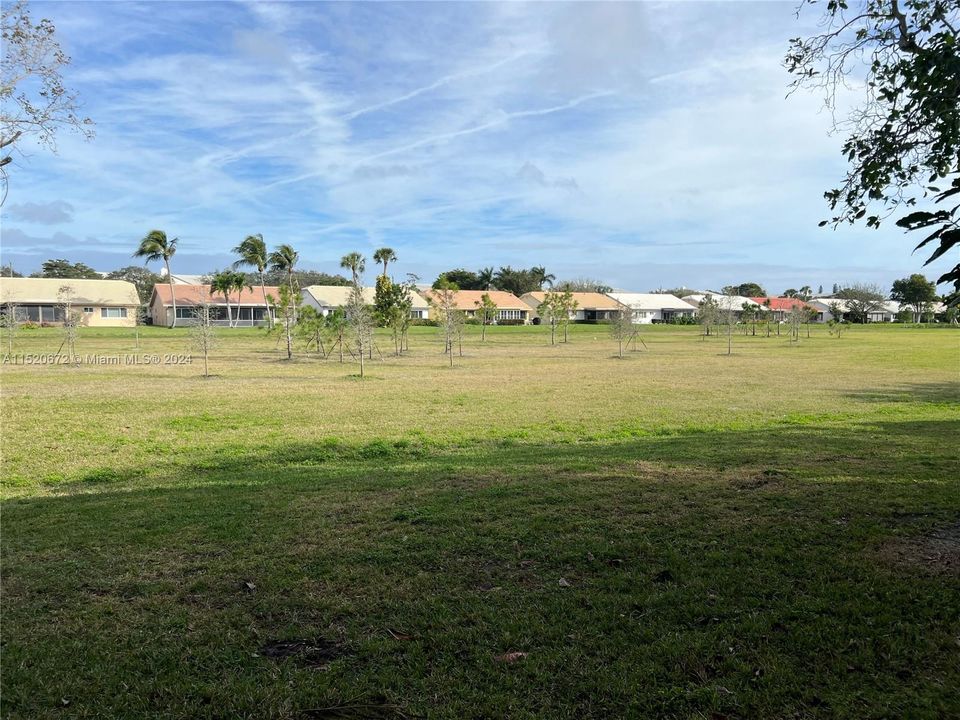 Recently Rented: $2,100 (1 beds, 1 baths, 700 Square Feet)