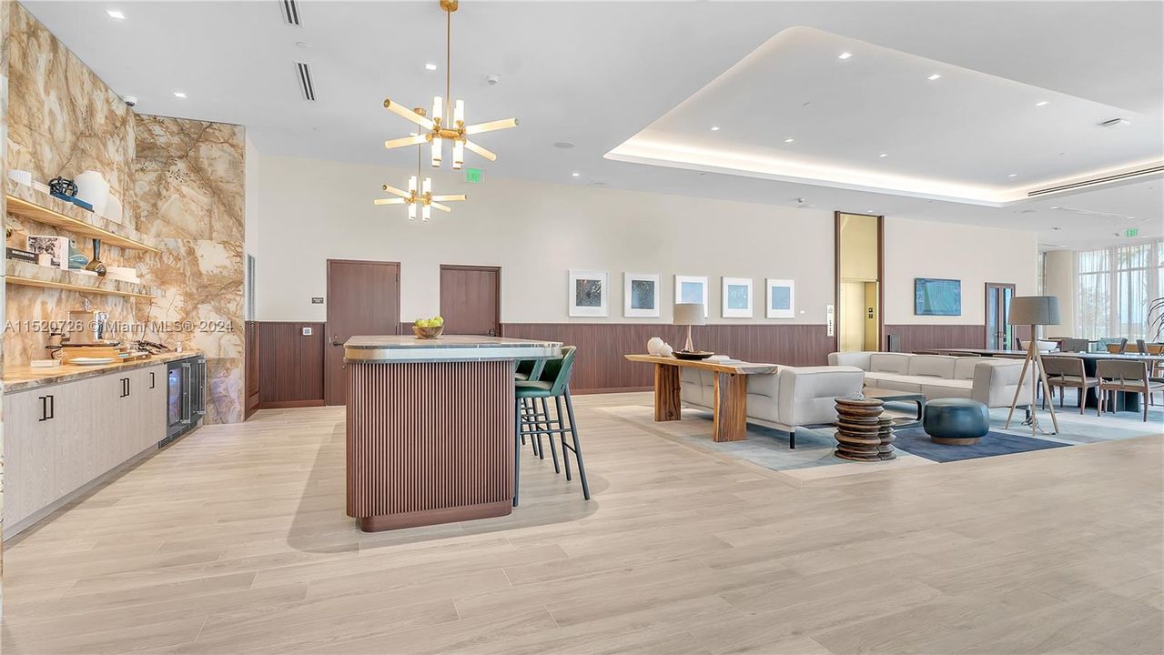 Active With Contract: $5,995,000 (4 beds, 4 baths, 4096 Square Feet)