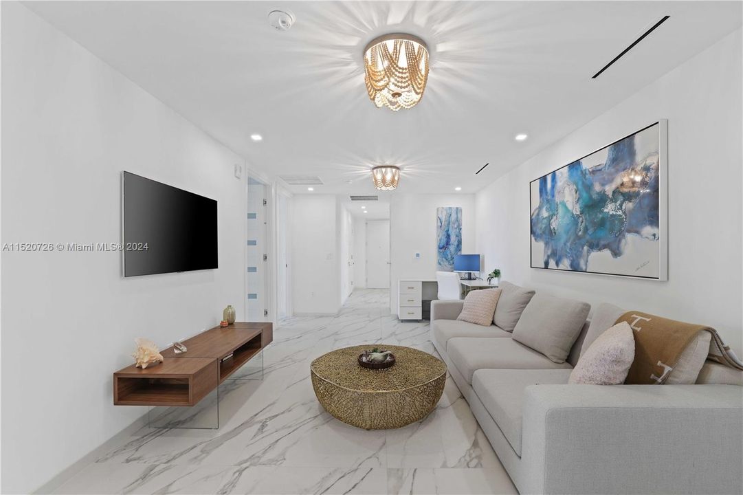 Active With Contract: $5,995,000 (4 beds, 4 baths, 4096 Square Feet)