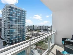 For Sale: $960,000 (1 beds, 1 baths, 720 Square Feet)