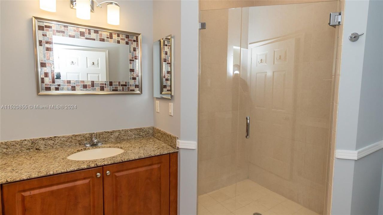 Recently Rented: $4,100 (3 beds, 3 baths, 2452 Square Feet)