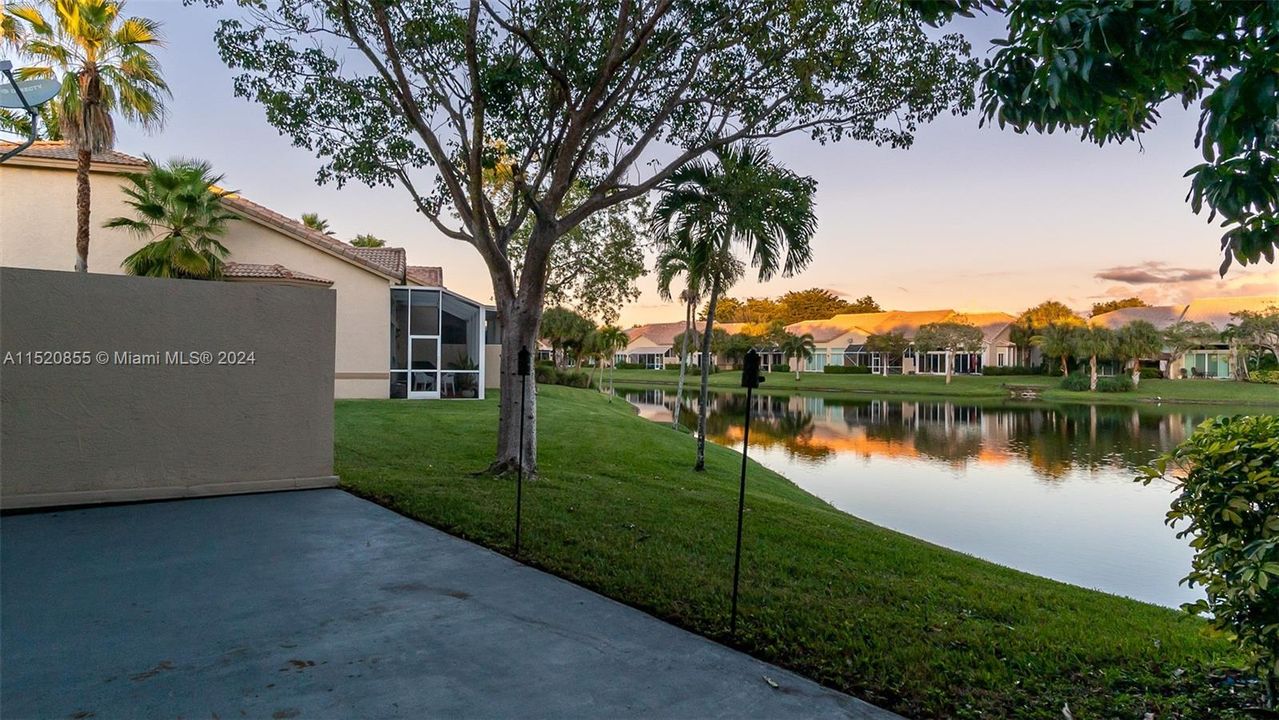 Recently Rented: $4,100 (3 beds, 3 baths, 2452 Square Feet)