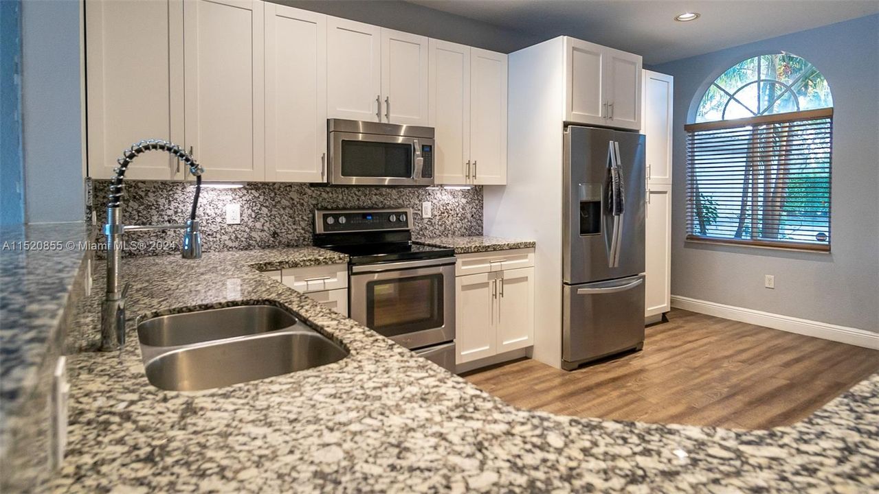 Recently Rented: $4,100 (3 beds, 3 baths, 2452 Square Feet)