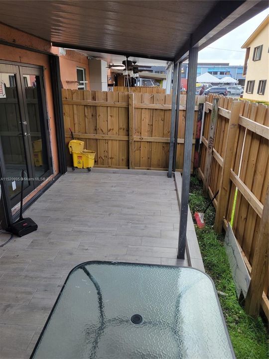 Recently Rented: $2,900 (3 beds, 2 baths, 1242 Square Feet)