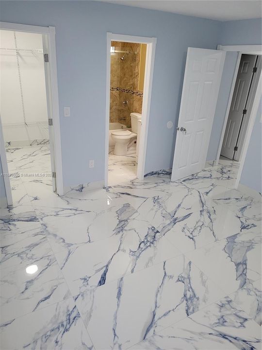 Recently Rented: $2,900 (3 beds, 2 baths, 1242 Square Feet)