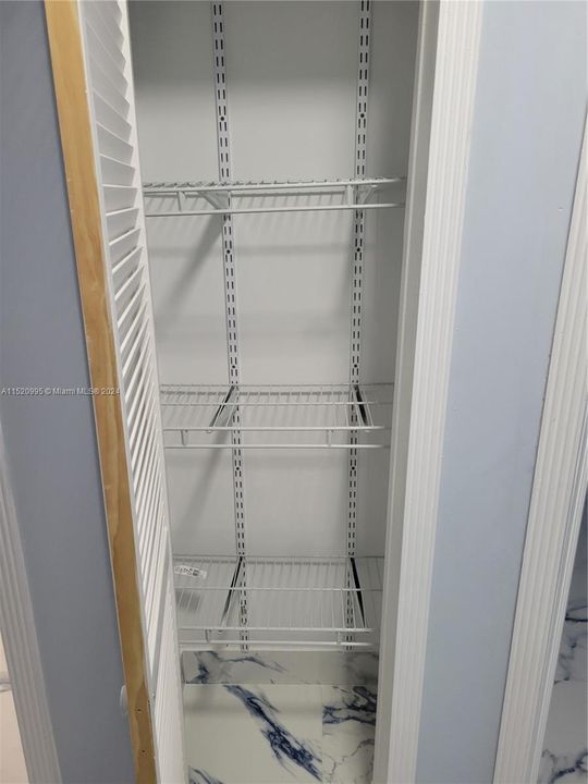 Recently Rented: $2,900 (3 beds, 2 baths, 1242 Square Feet)