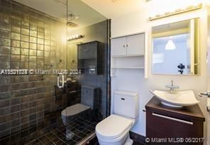 For Sale: $239,000 (1 beds, 1 baths, 436 Square Feet)