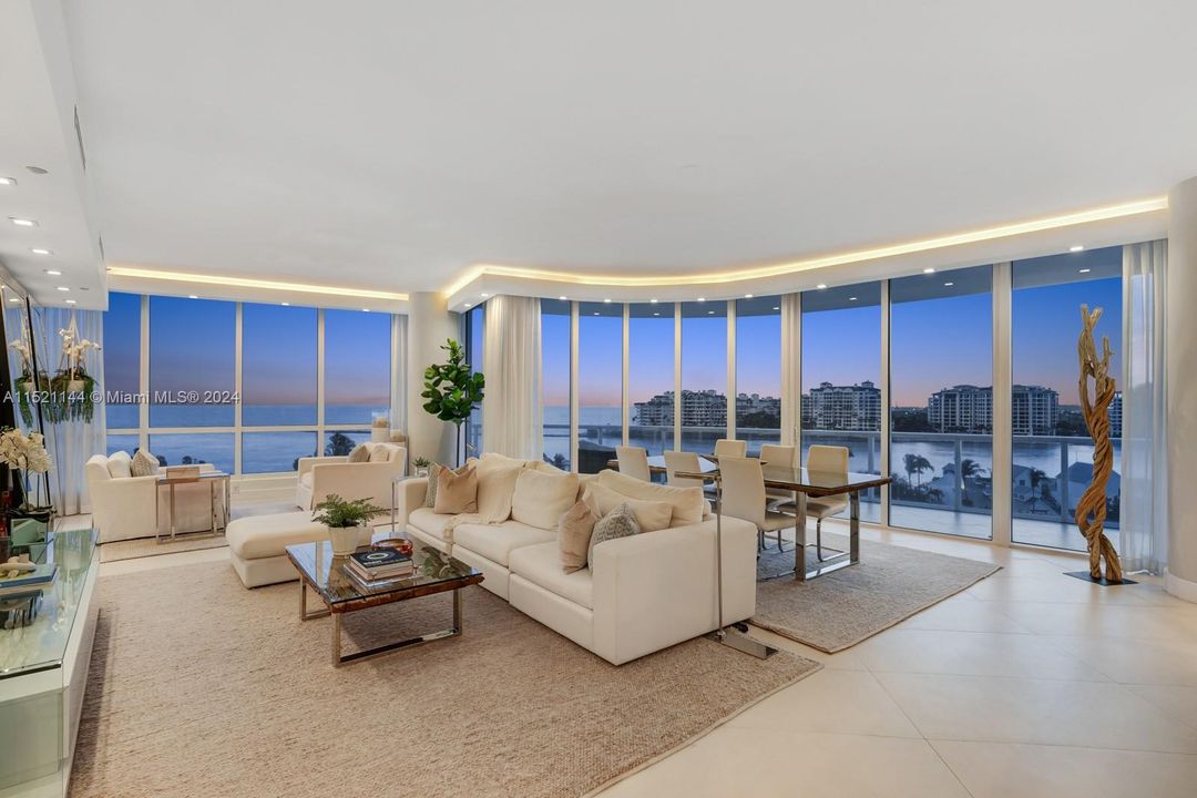 Active With Contract: $7,495,000 (2 beds, 2 baths, 2292 Square Feet)