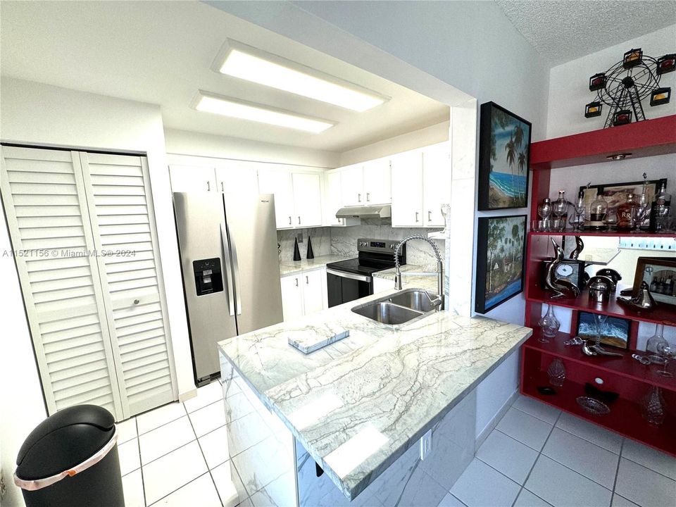 Recently Rented: $2,950 (3 beds, 2 baths, 1130 Square Feet)