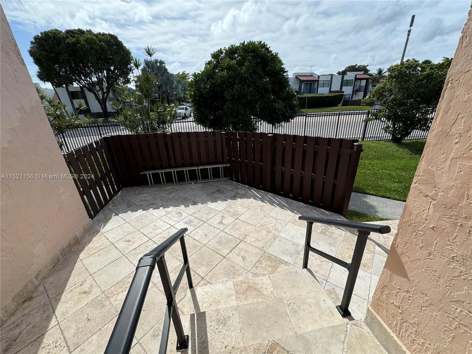 Recently Rented: $2,950 (3 beds, 2 baths, 1130 Square Feet)