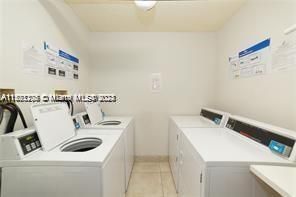 For Sale: $270,000 (1 beds, 1 baths, 1066 Square Feet)