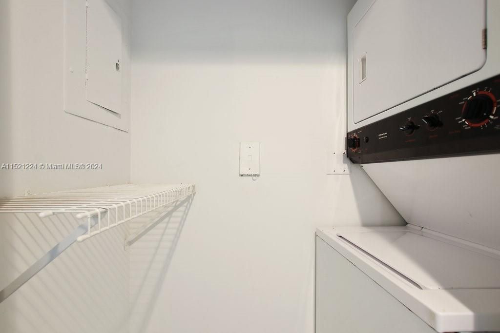 Recientemente alquilado: $2,863 (1 camas, 1 baños, 872 Pies cuadrados)