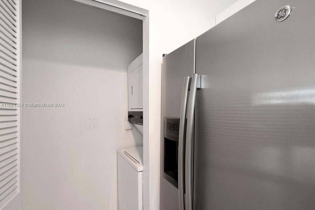 Recientemente alquilado: $2,863 (1 camas, 1 baños, 872 Pies cuadrados)