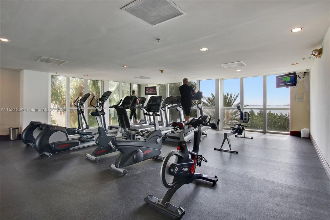 Recientemente alquilado: $2,863 (1 camas, 1 baños, 872 Pies cuadrados)