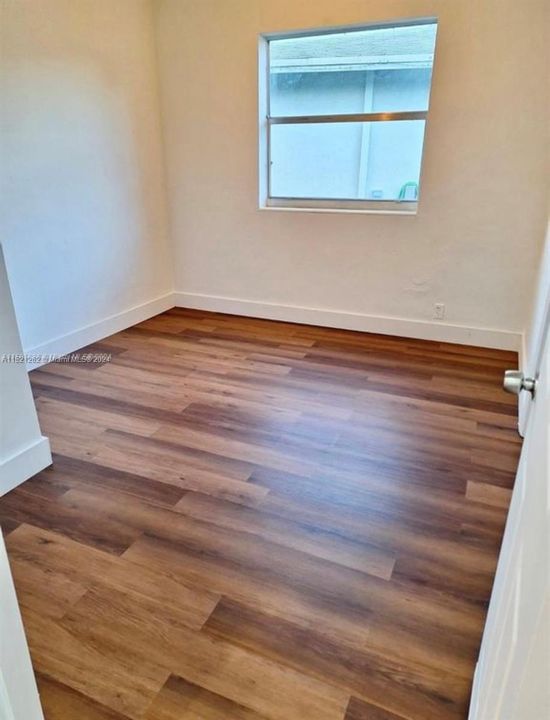 Recently Rented: $2,800 (3 beds, 2 baths, 1329 Square Feet)