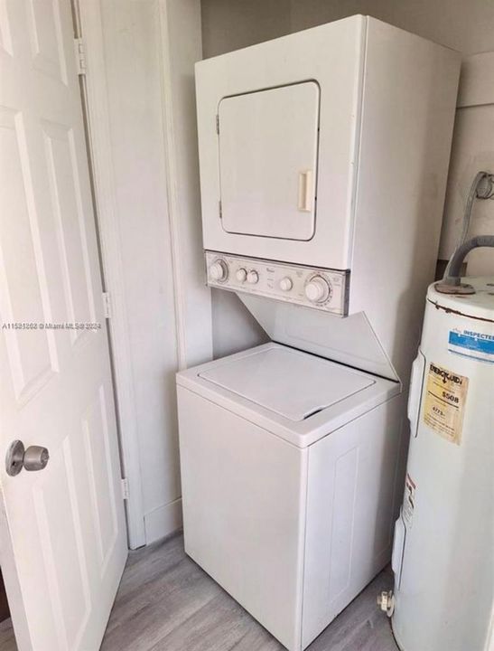 Recently Rented: $2,800 (3 beds, 2 baths, 1329 Square Feet)