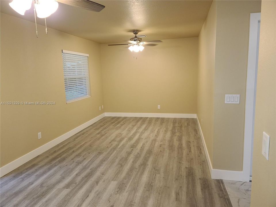 Recently Rented: $2,375 (3 beds, 2 baths, 1275 Square Feet)