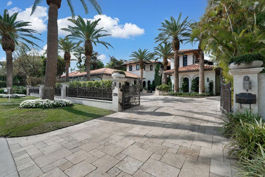 For Sale: $27,500,000 (6 beds, 7 baths, 8514 Square Feet)
