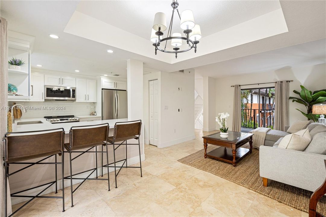 Recently Sold: $949,000 (3 beds, 2 baths, 1425 Square Feet)