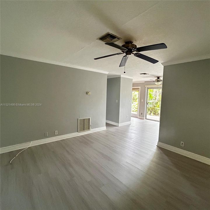 Recently Rented: $1,800 (1 beds, 1 baths, 675 Square Feet)