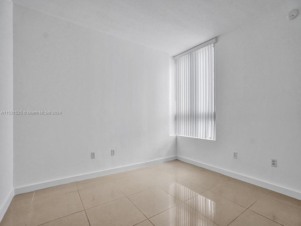 Recently Rented: $2,600 (1 beds, 1 baths, 651 Square Feet)