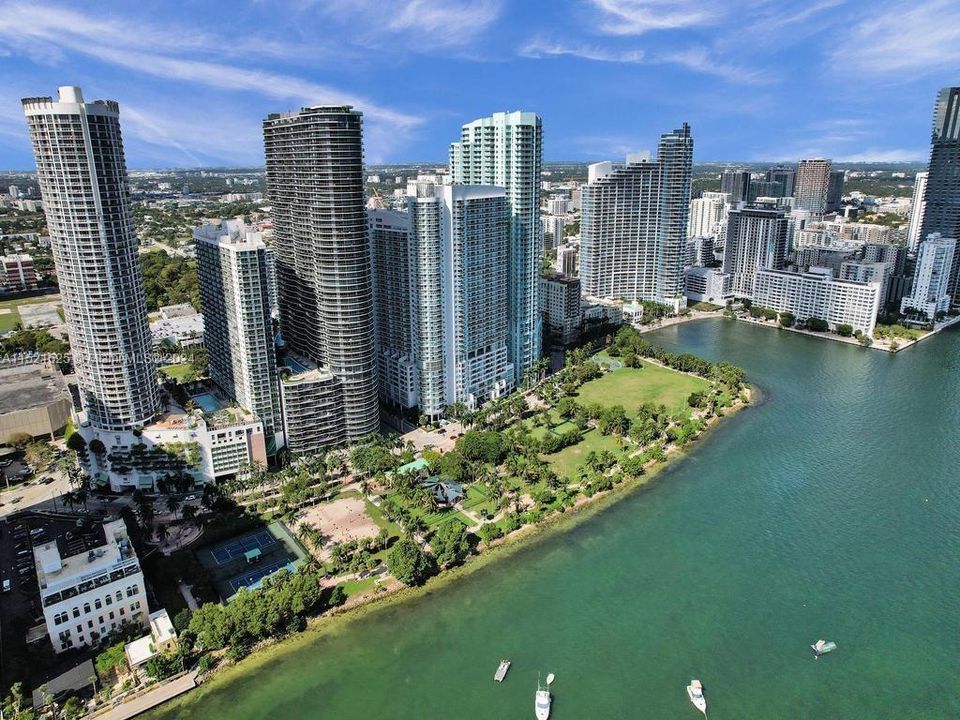 Recently Rented: $2,600 (1 beds, 1 baths, 651 Square Feet)