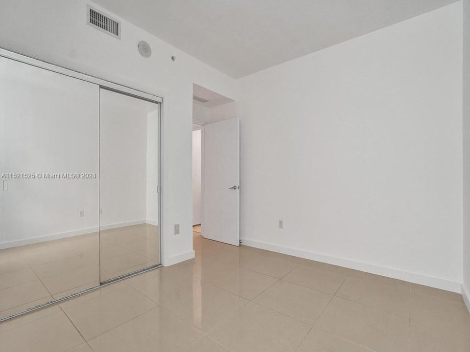 Recently Rented: $2,600 (1 beds, 1 baths, 651 Square Feet)