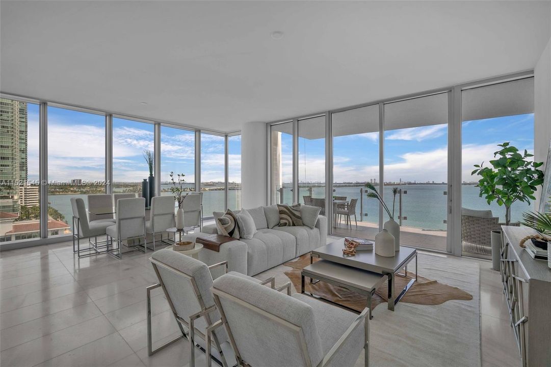 Active With Contract: $2,990,000 (3 beds, 4 baths, 2586 Square Feet)