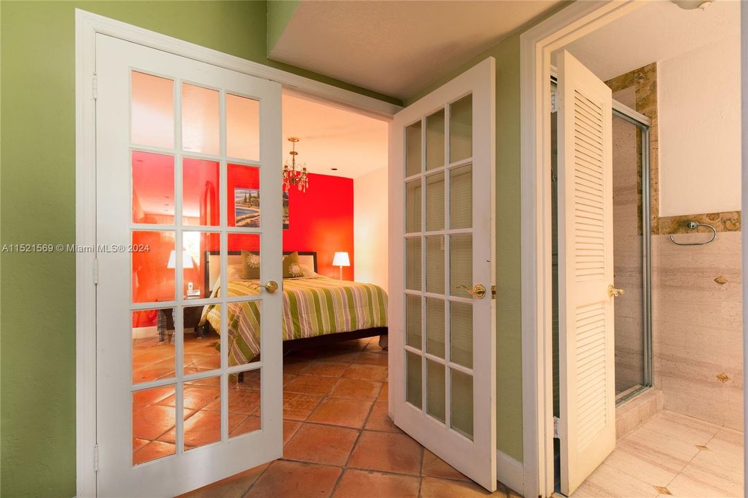 Recently Rented: $2,100 (1 beds, 1 baths, 580 Square Feet)