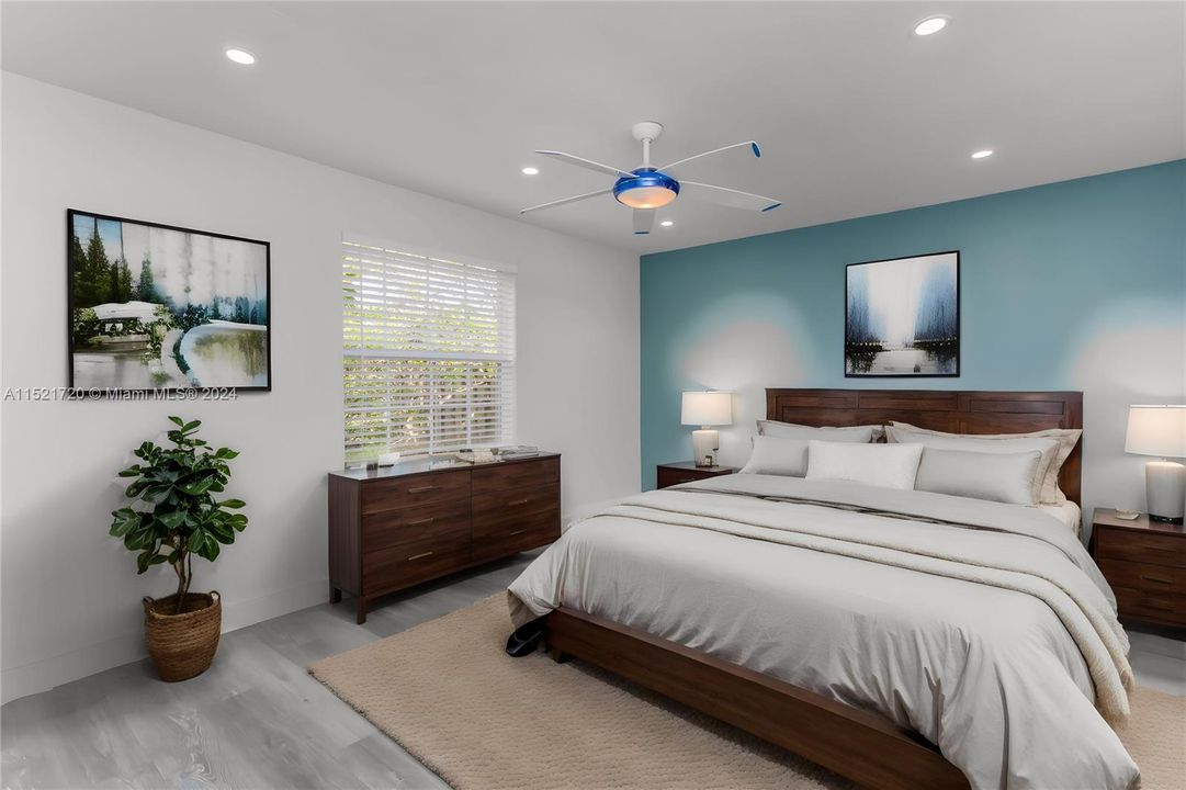 最近售出: $649,999 (4 贝兹, 2 浴室, 1819 平方英尺)