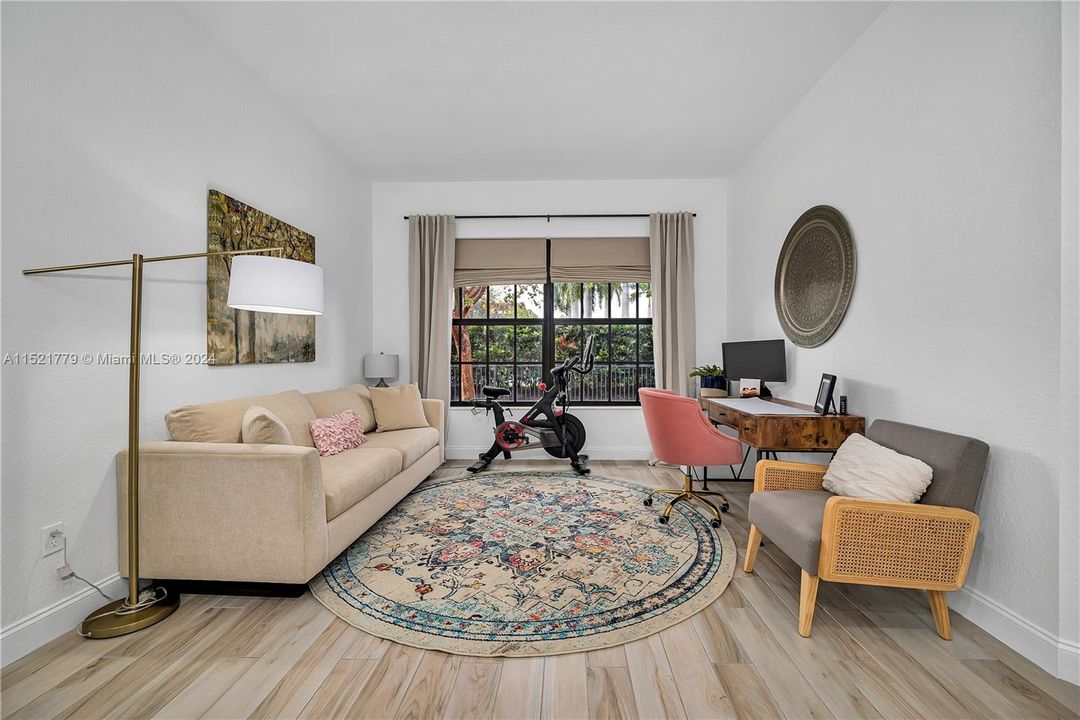 Recently Sold: $965,000 (4 beds, 3 baths, 2972 Square Feet)