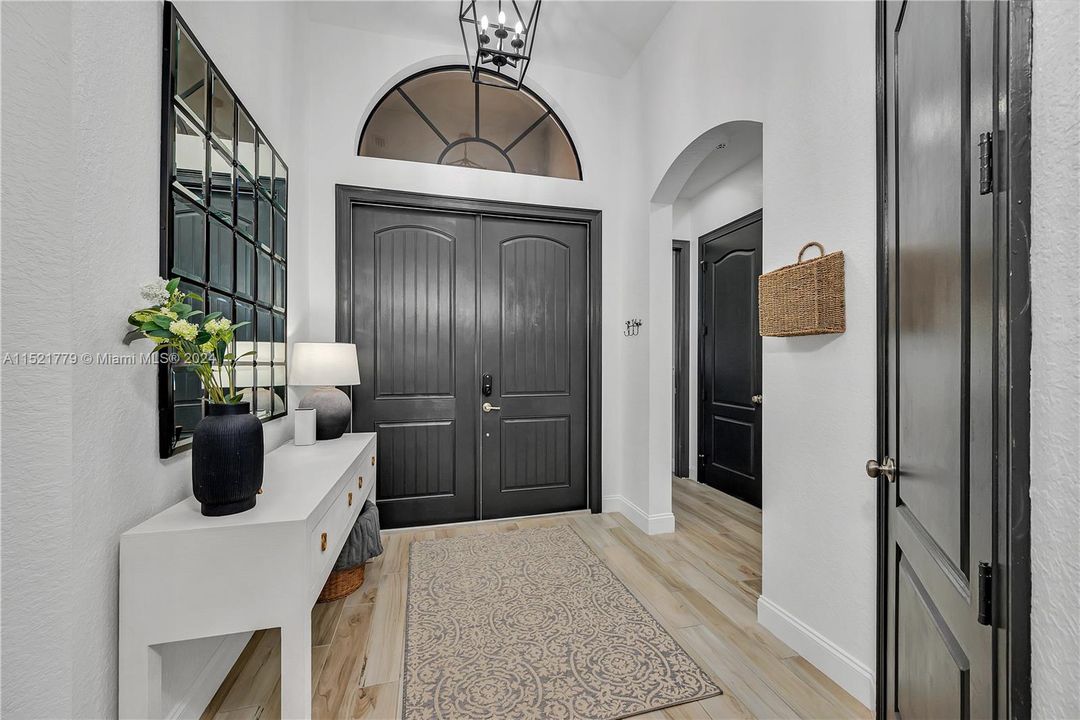 Recently Sold: $965,000 (4 beds, 3 baths, 2972 Square Feet)