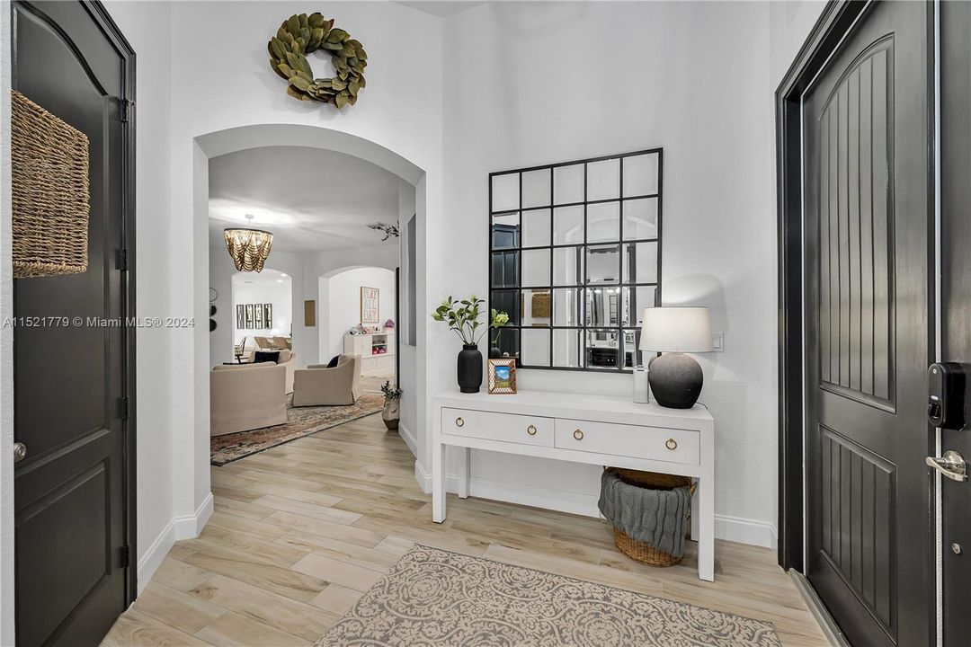 Recently Sold: $965,000 (4 beds, 3 baths, 2972 Square Feet)