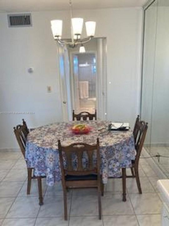 Recently Sold: $215,000 (1 beds, 1 baths, 640 Square Feet)