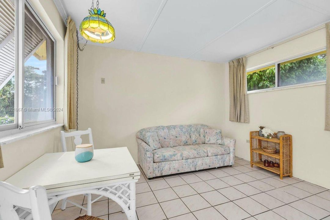 Lockout Suite / 3rd Bedroom