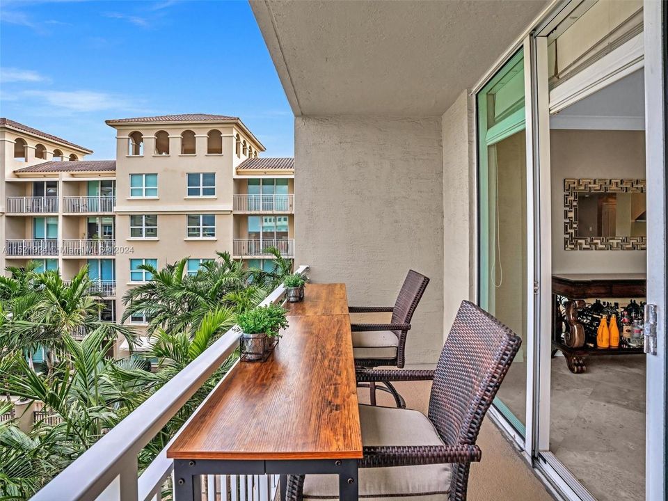 Recently Sold: $1,299,000 (2 beds, 2 baths, 1816 Square Feet)